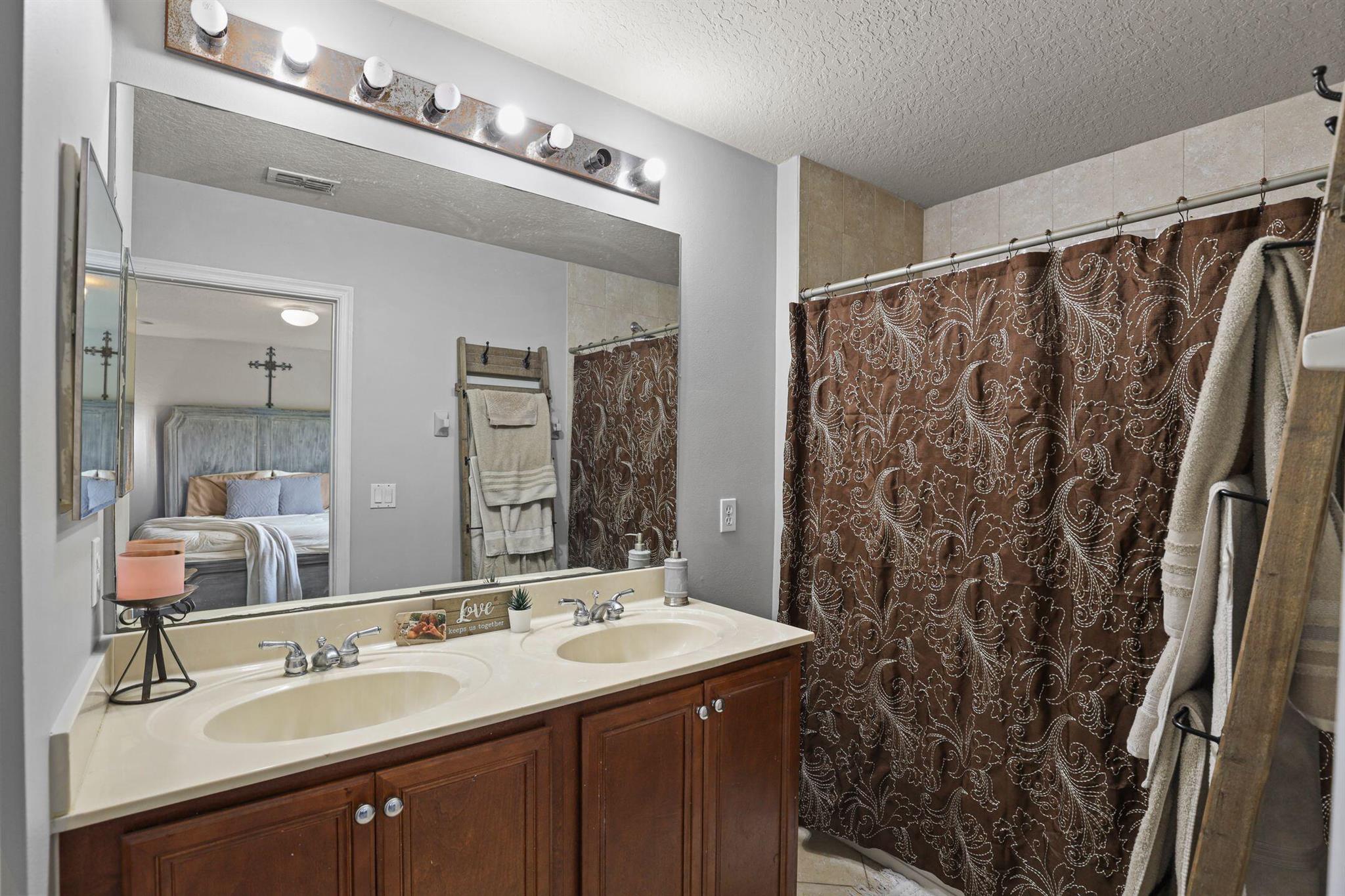 PORTOFINO ISLES - Residential