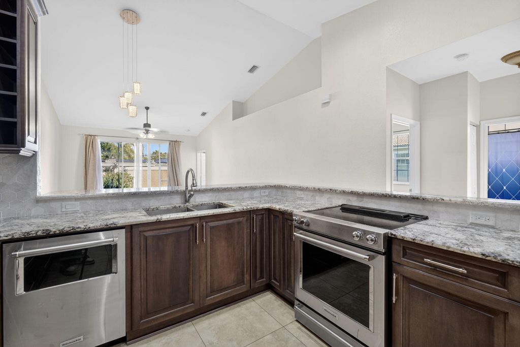 Photo of 2620 E Aragon Boulevard #3, Sunrise, FL 33313 (MLS # B26022359)