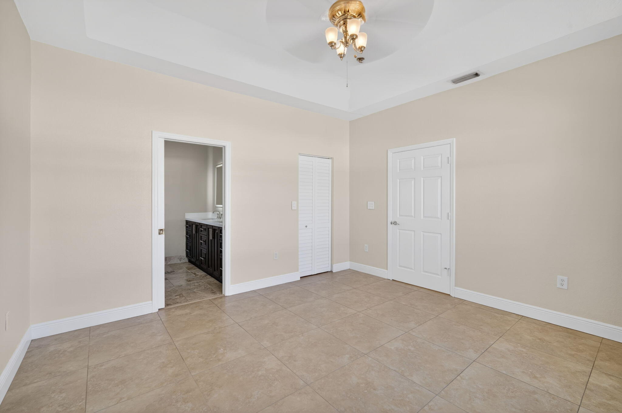 REGENCY HOMES AT SUNRISE - Residential