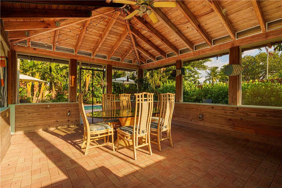 MARY-KNOLL - Residential