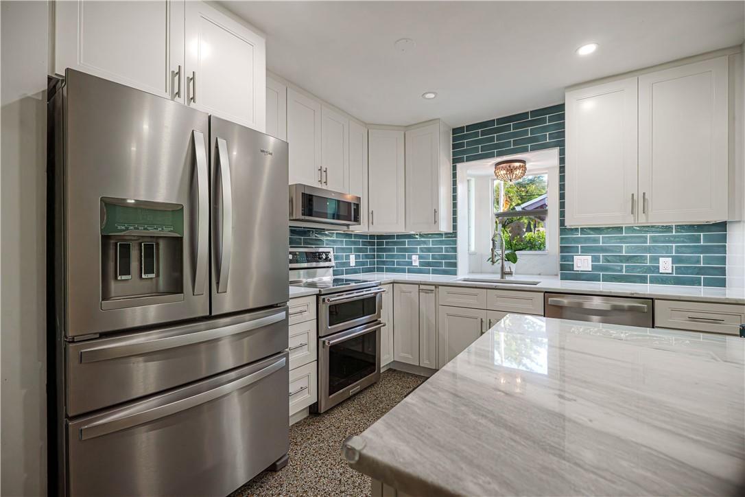 MARY-KNOLL - Residential