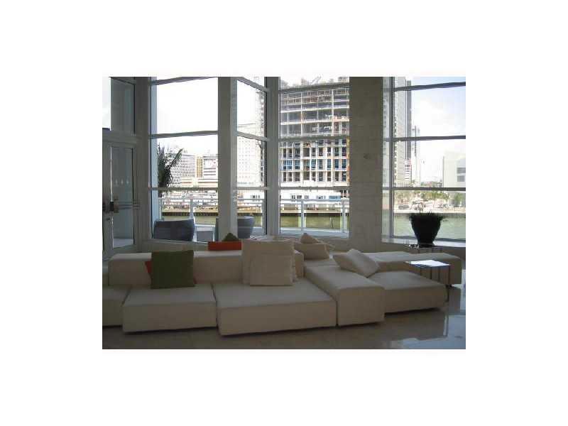 Carbonell - Residential