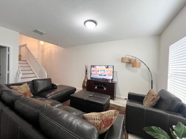 VERONA PALMS - Residential
