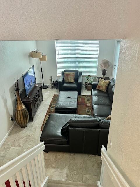 VERONA PALMS - Residential