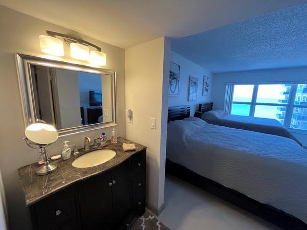 Playa Del Sol - Residential