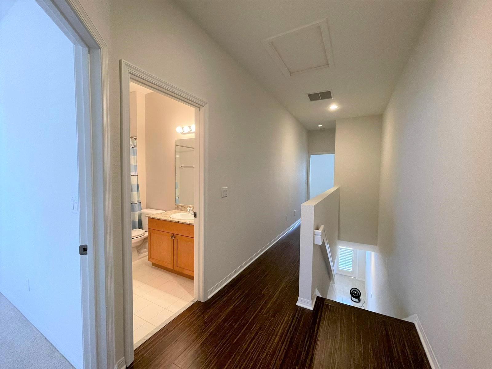 PINEAPPLE VILLAGE SOUTH - Residential Lease