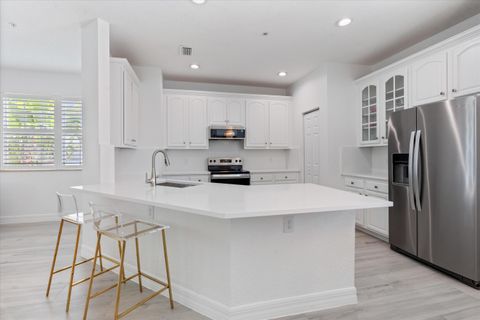 295 NE 5th Avenue 32 Delray Beach FL 33483