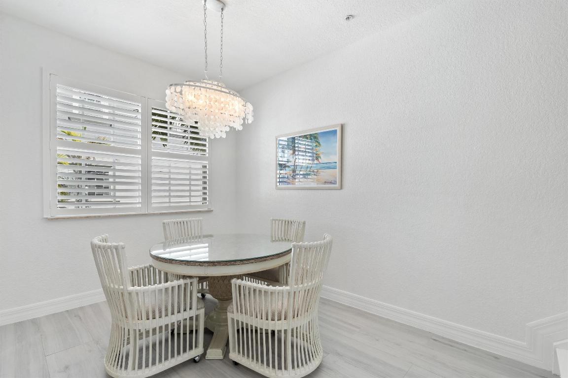 295 NE 5th Avenue 32