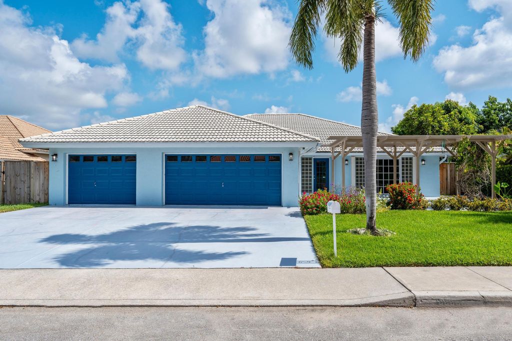 Photo of 1722 Pierce Drive, Lake Worth Beach, FL 33460 (MLS # R11046251)