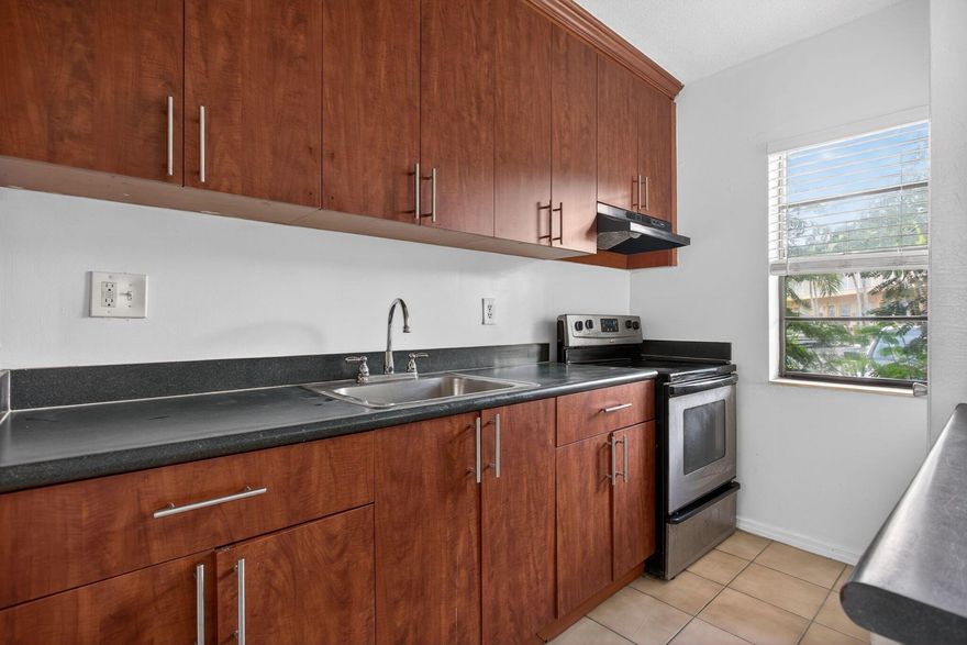 QUICK MOVE IN- NO CREDIT REQUIREMENT - Experience comfortable living in this bright and inviting 1-bedroom, 1-bathroom apartment in a well-maintained community in Oakland Park. The unit offers an open and functional layout with plenty of natural light throughout. Enjoy a clean, modern living space with a cozy atmosphere that's easy to make your own. The property includes on-site laundry facilities and offers convenient access to local shops, restaurants, and main roads. A great place to call home!