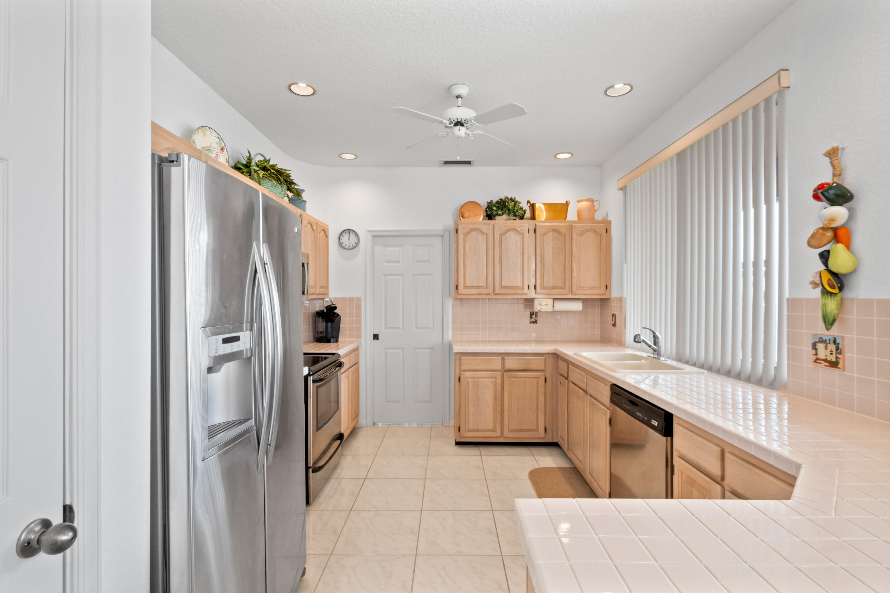 EMBASSY LAKES PHASE II - Residential