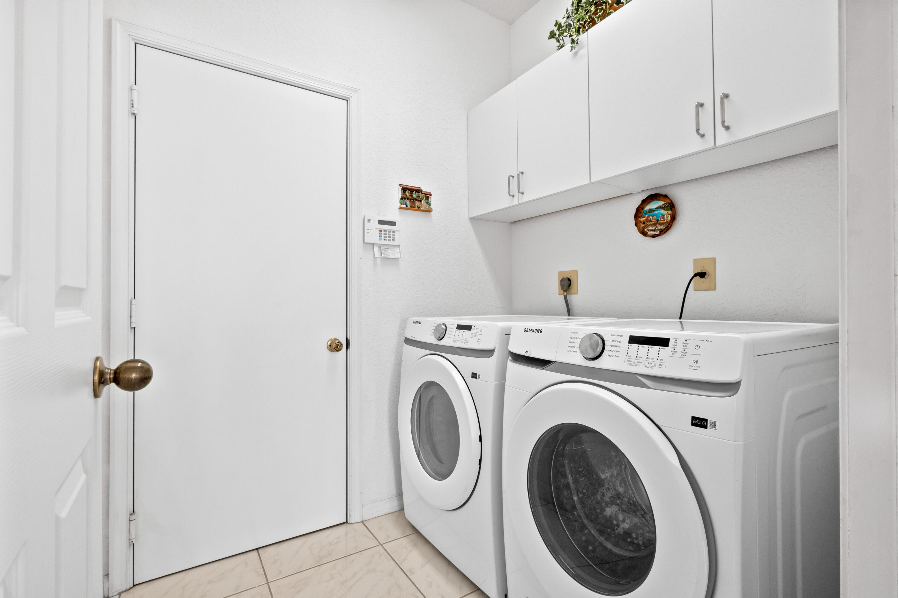 EMBASSY LAKES PHASE II - Residential