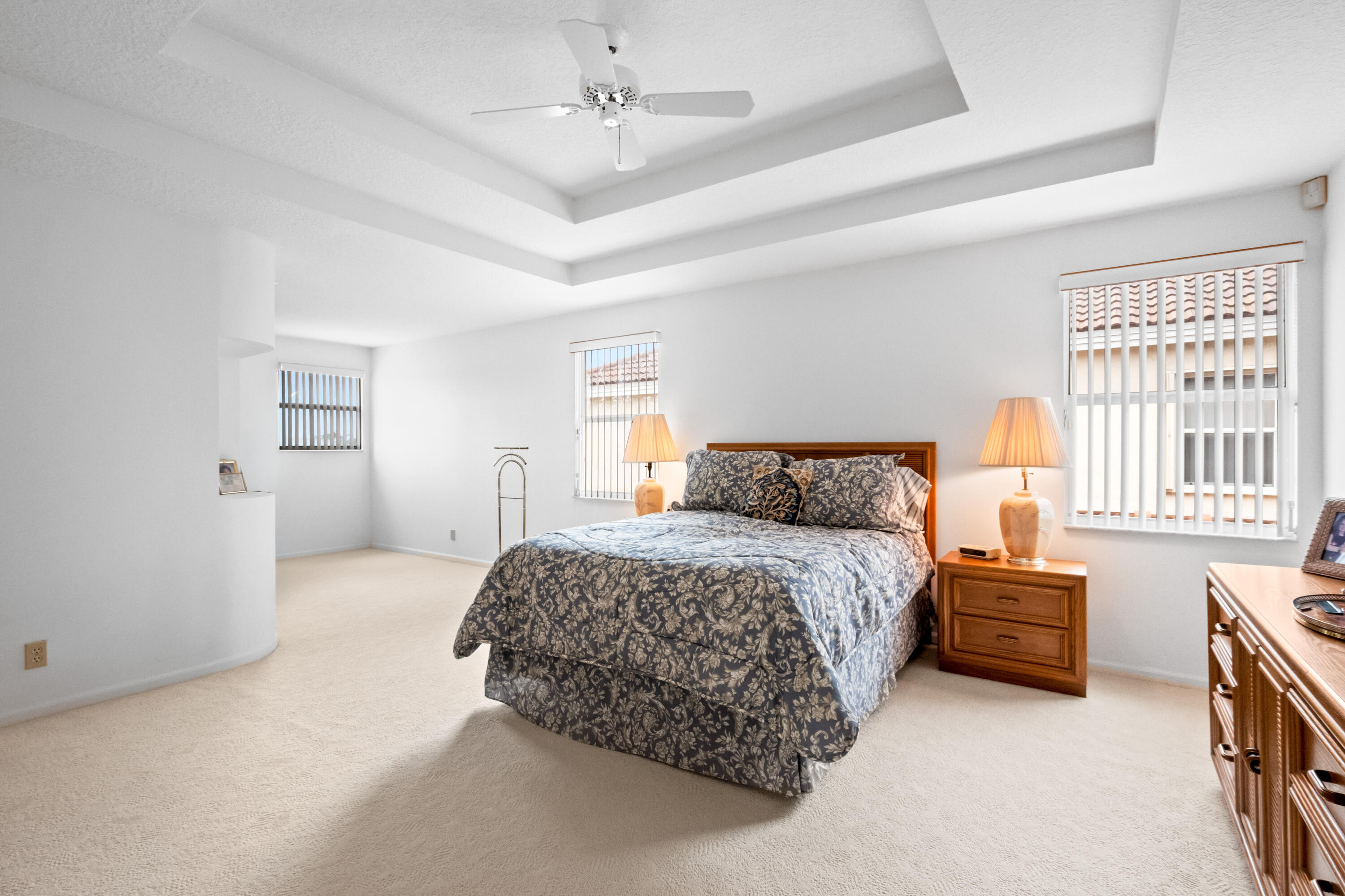 EMBASSY LAKES PHASE II - Residential