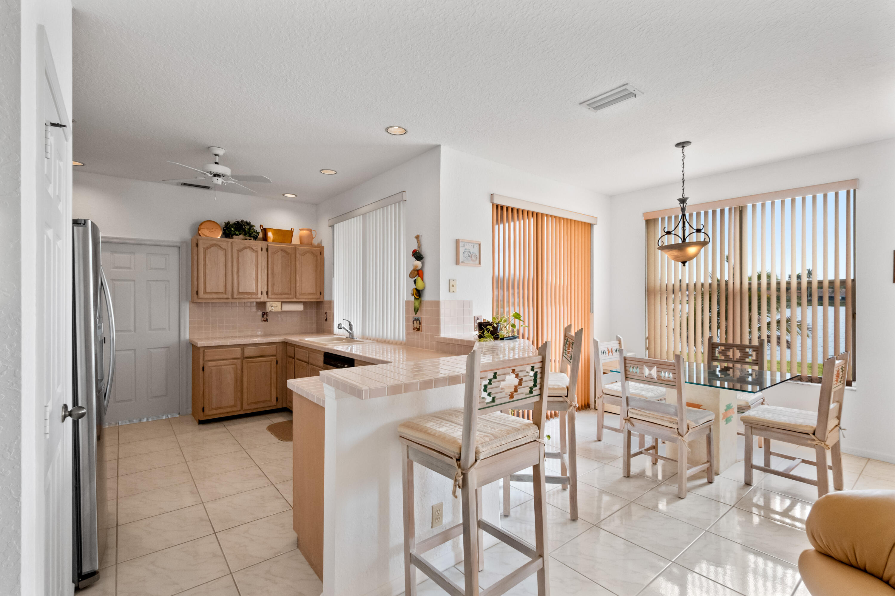 EMBASSY LAKES PHASE II - Residential