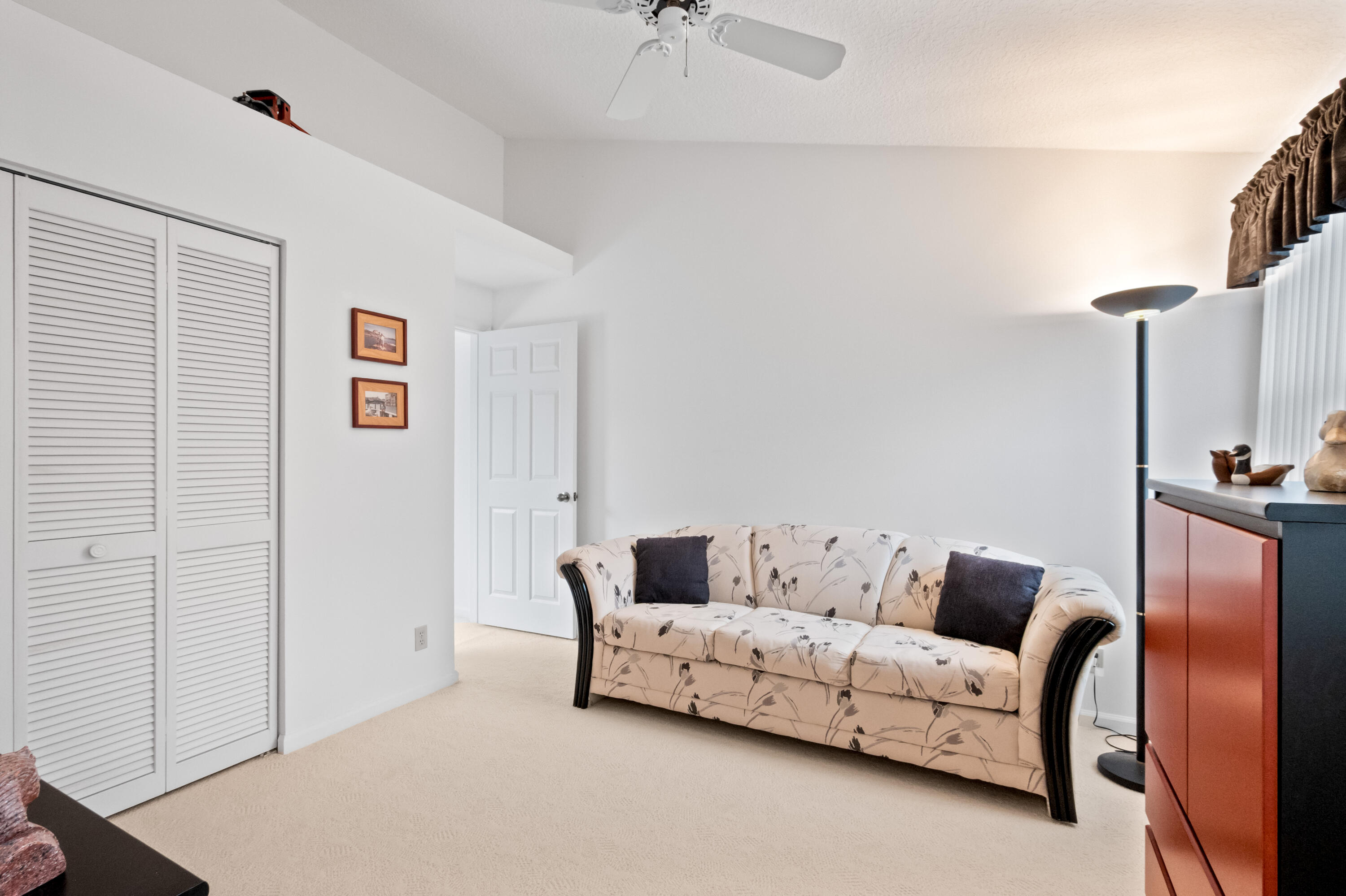 EMBASSY LAKES PHASE II - Residential