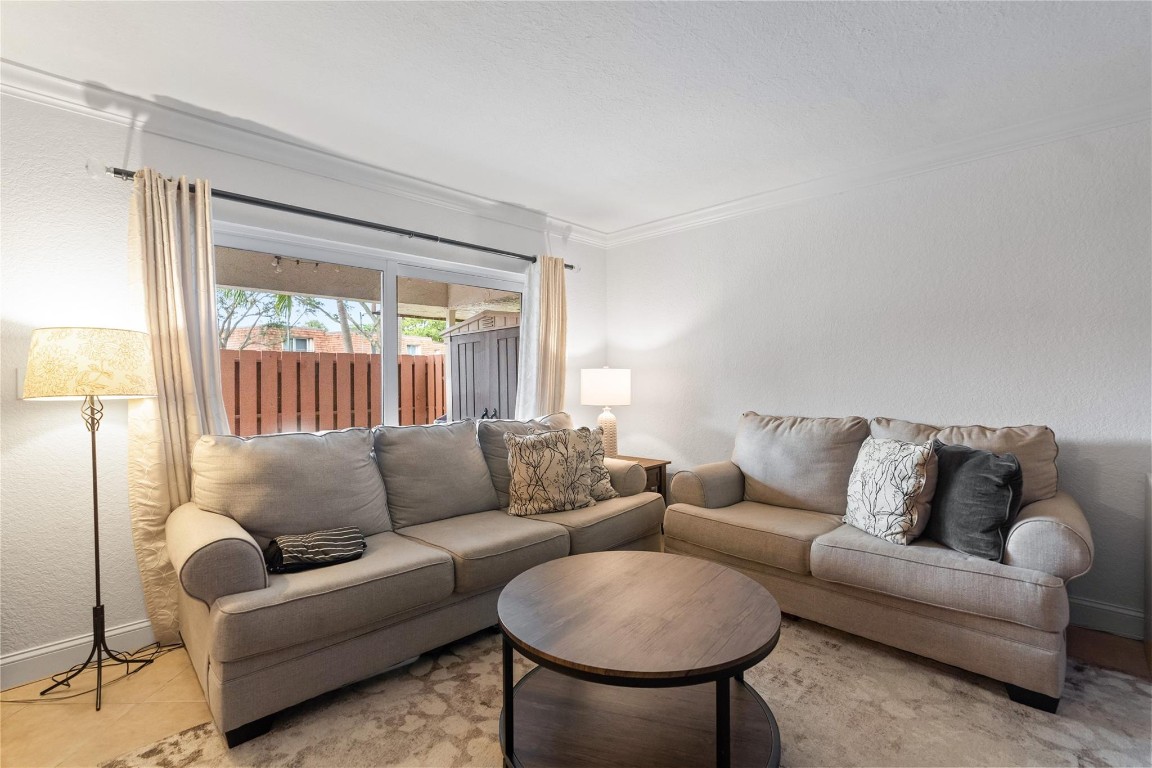 WOODVALE - Residential