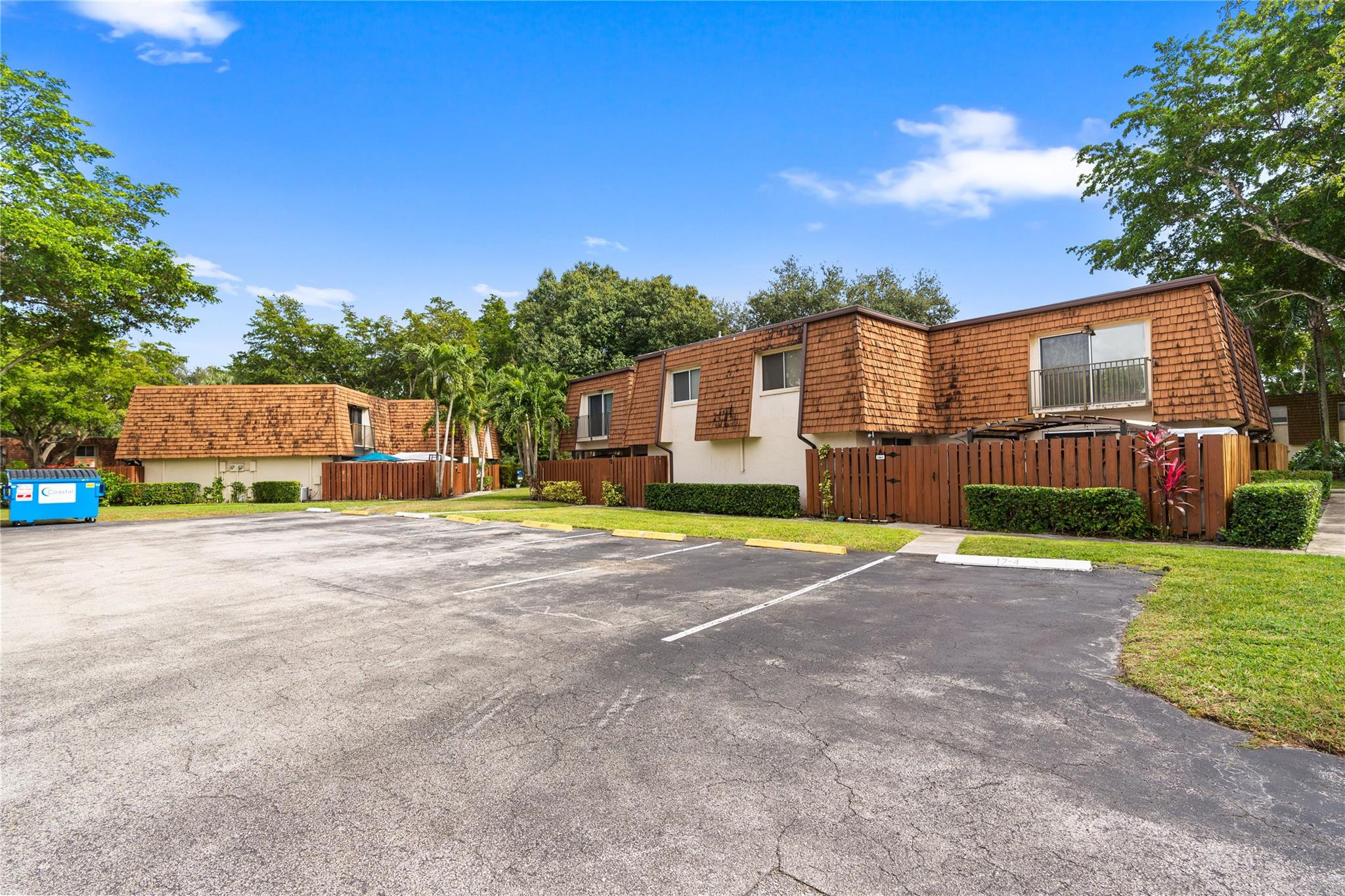 WOODVALE - Residential