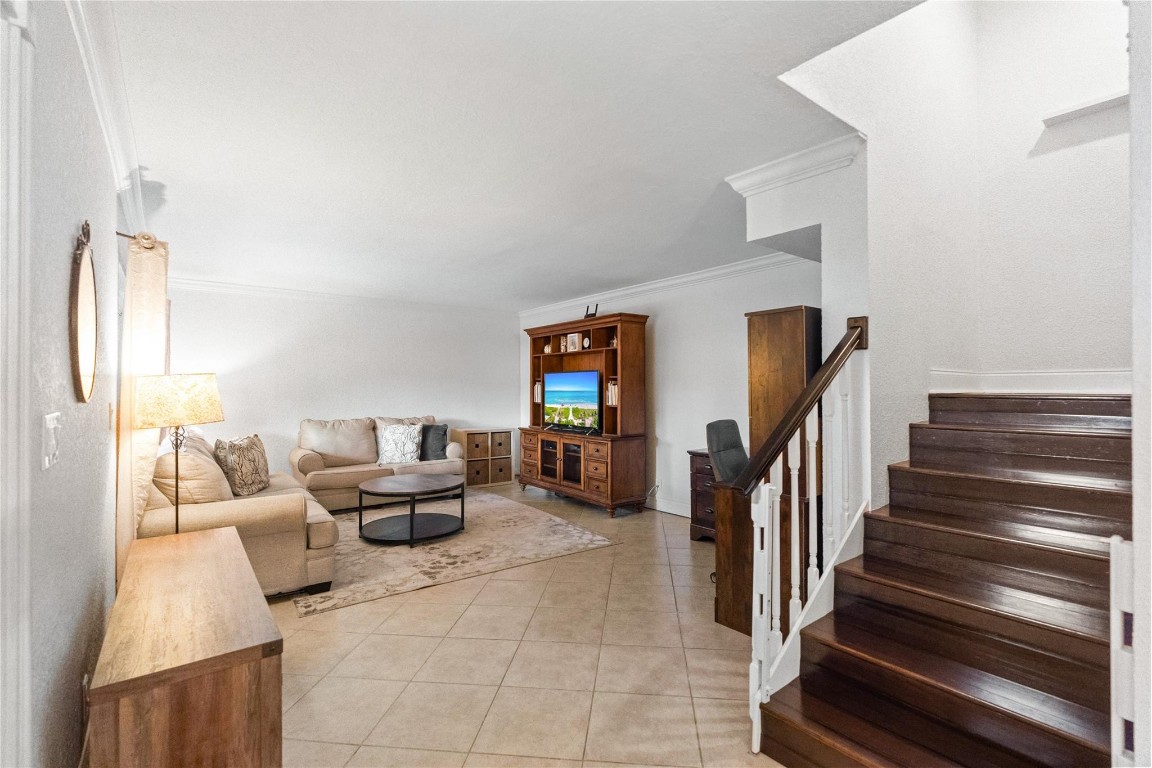 WOODVALE - Residential