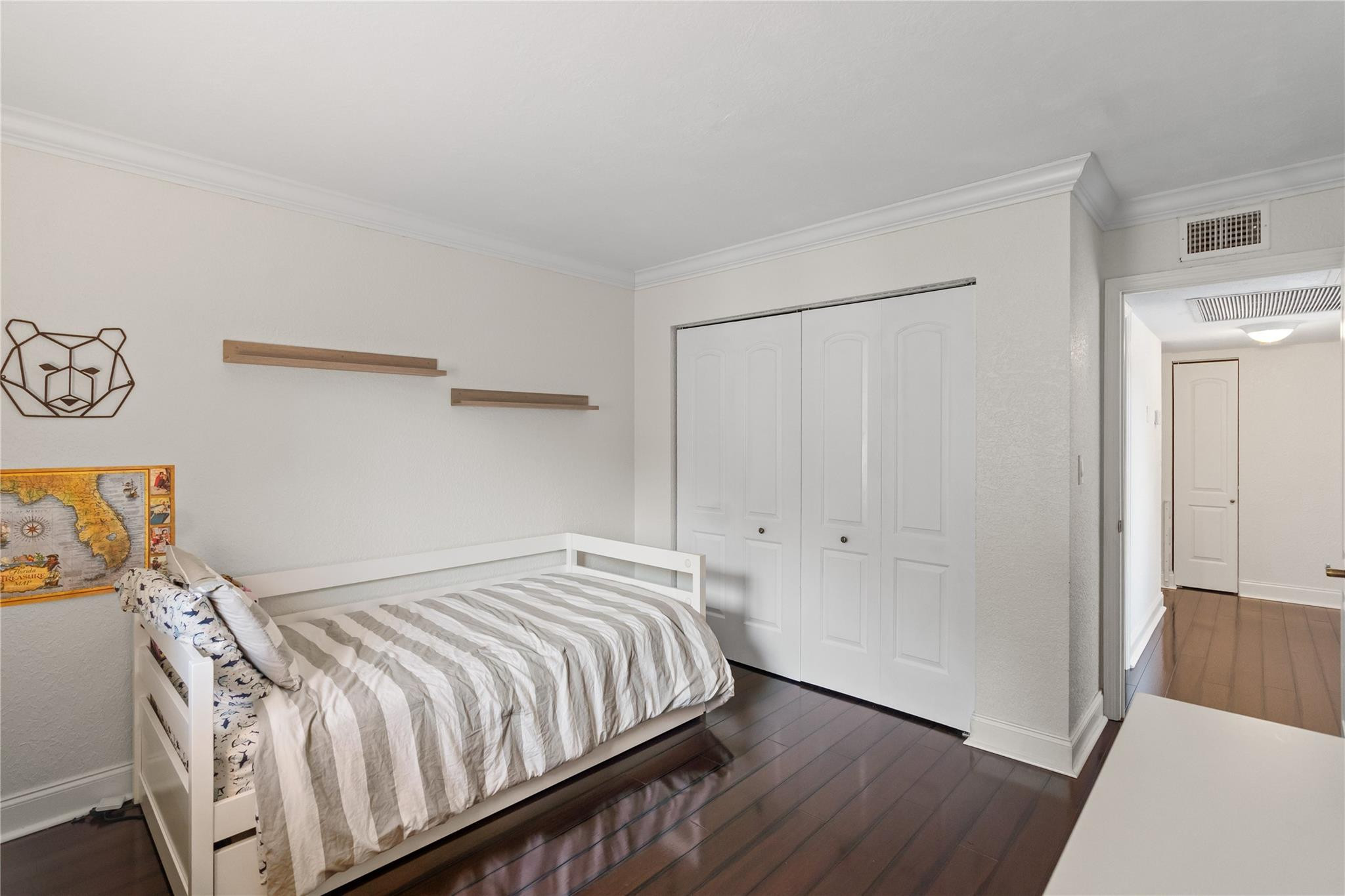 WOODVALE - Residential