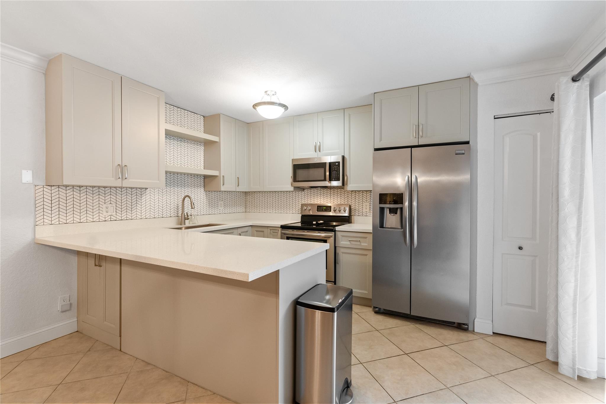 PINES ISLAND RIDGE - Residential