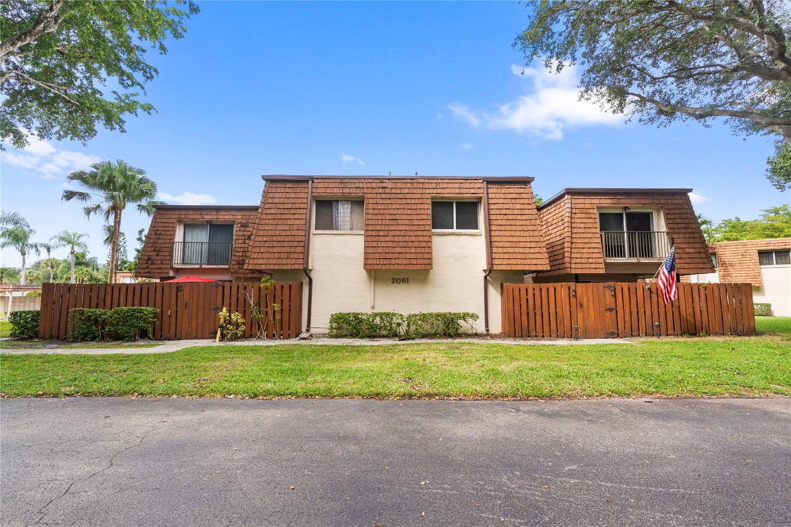 WOODVALE - Residential