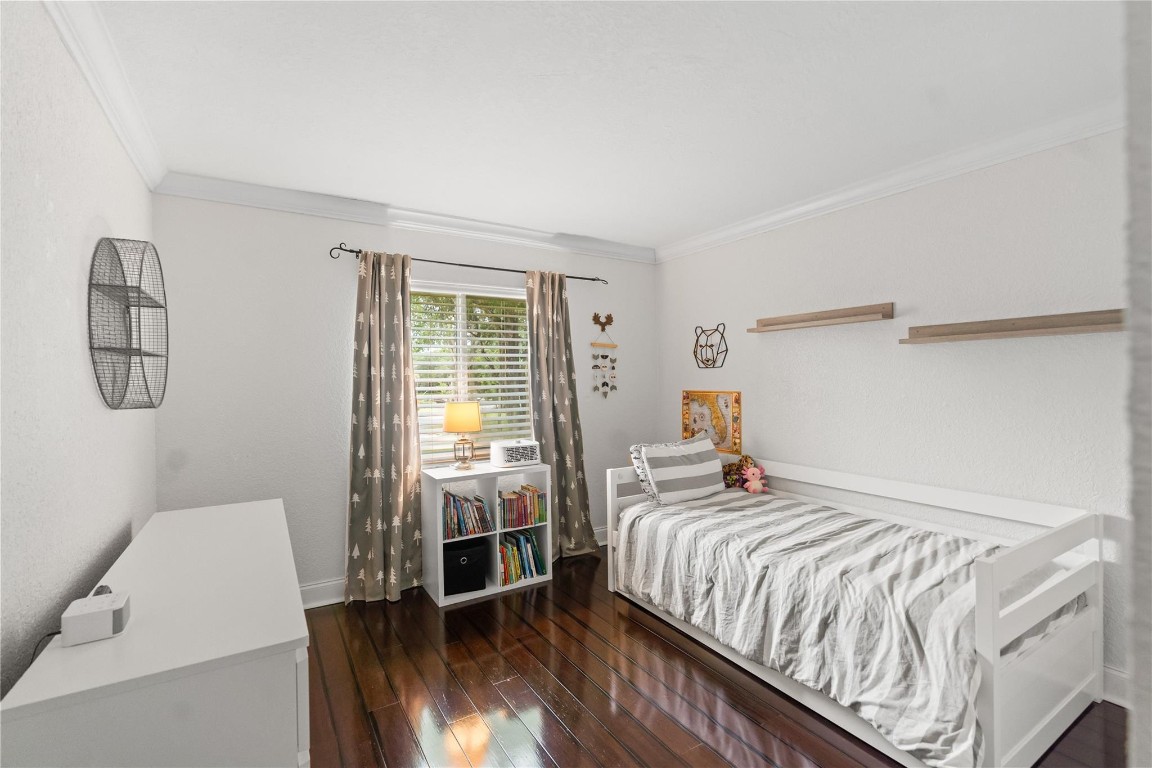 WOODVALE - Residential