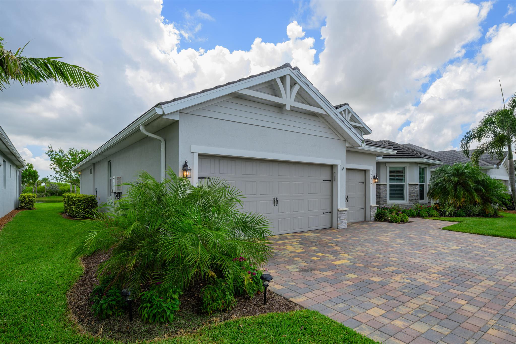 12617 SW Cattleya Lane