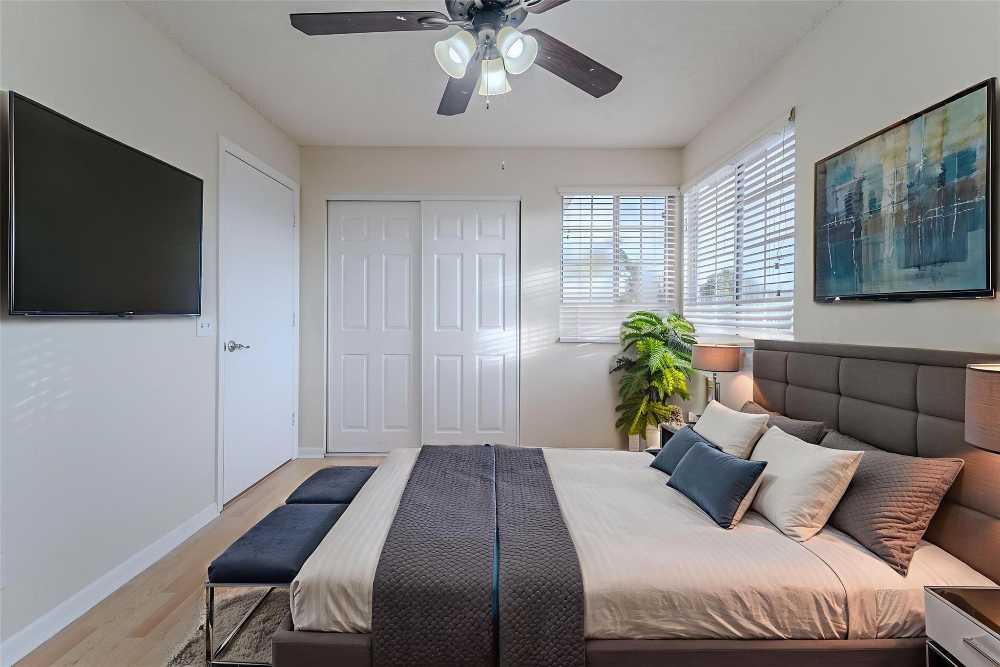 Forest Ridge Cluster Home - Residential