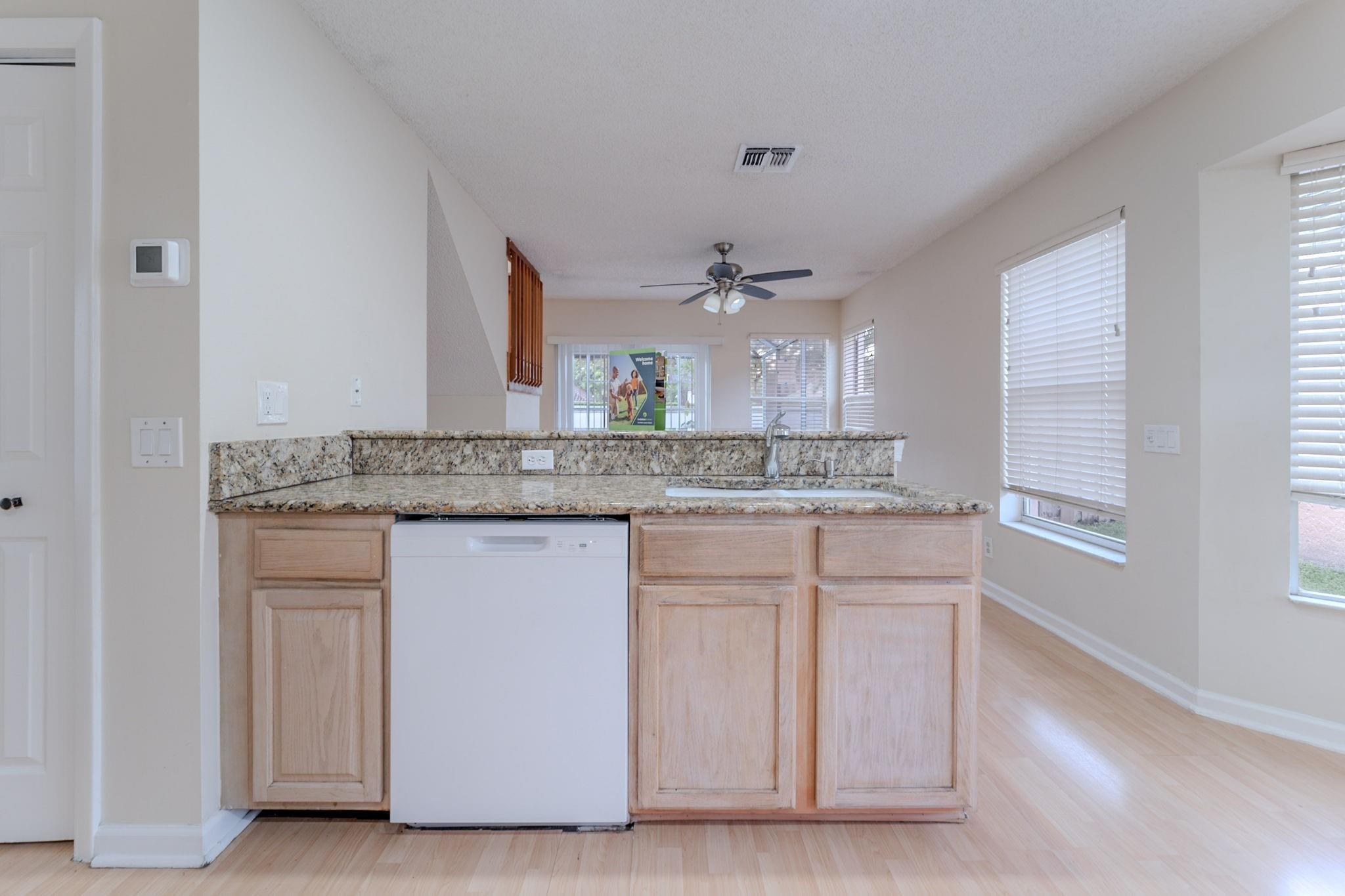 Forest Ridge Cluster Home - Residential
