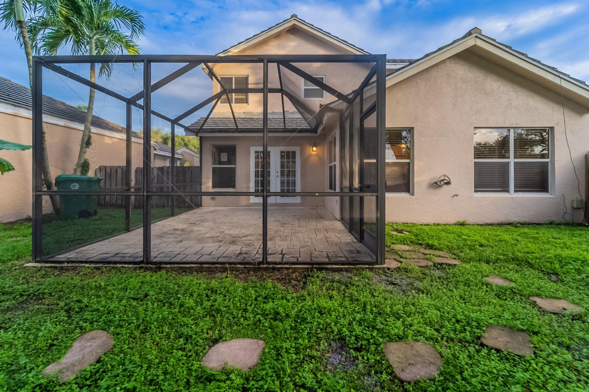 Forest Ridge Cluster Home - Residential