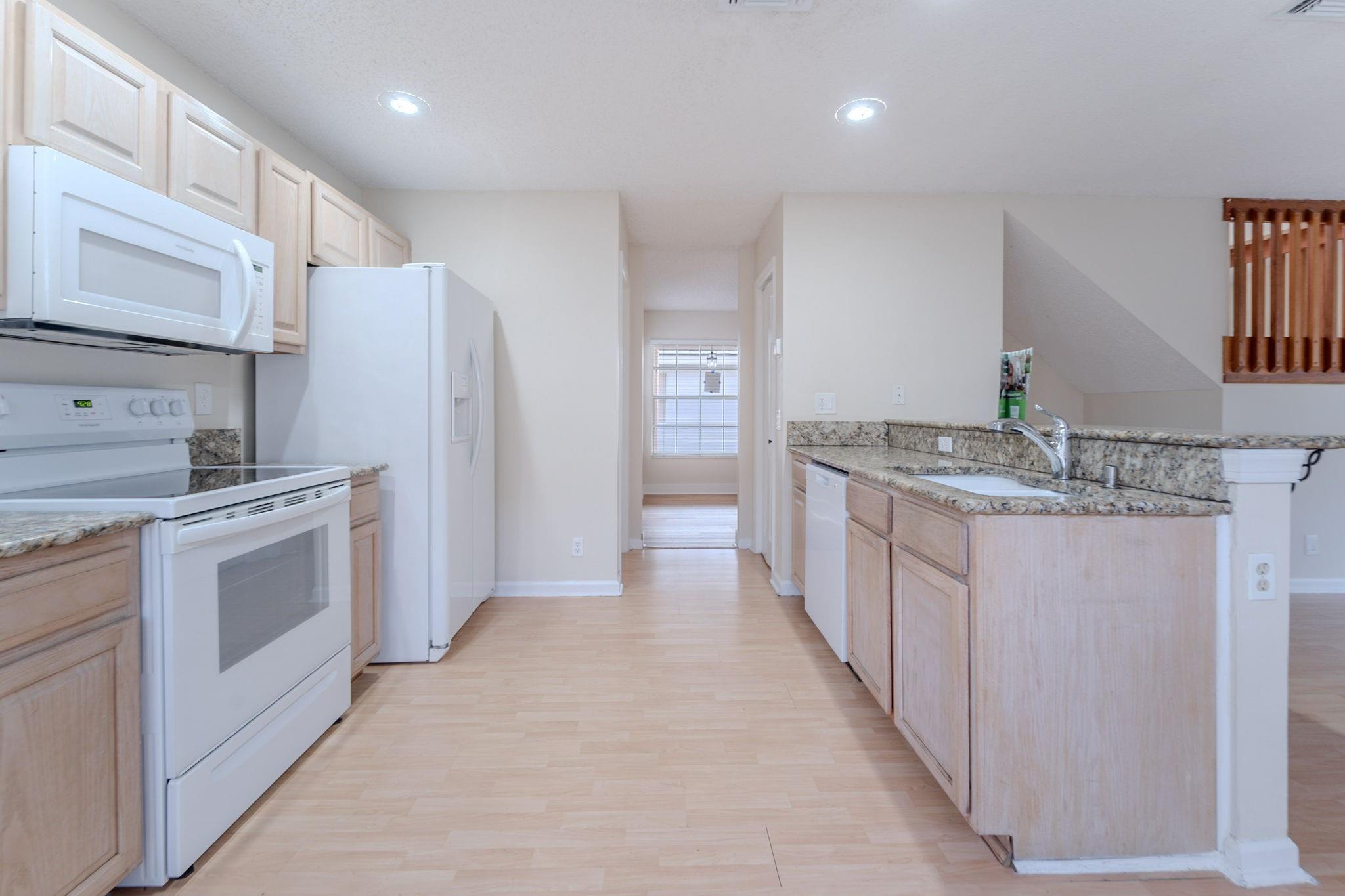 Forest Ridge Cluster Home - Residential