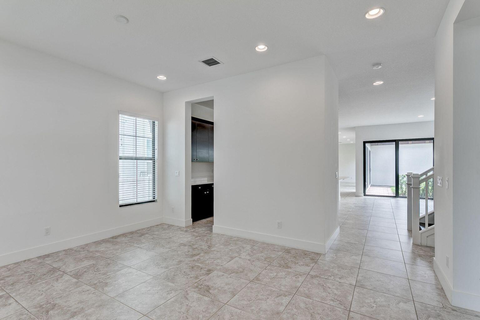 1205 Faulkner Terrace