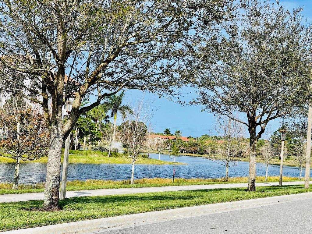 Photo of 1205 Faulkner Terrace, Palm Beach Gardens, FL 33418 (MLS # R11091152)