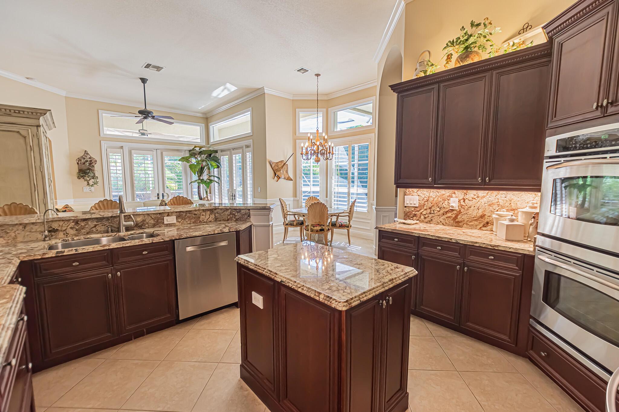 ESTATES AT TRADITION - Residential