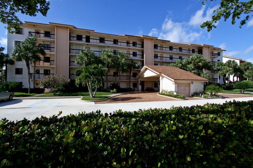 Photo of 601 Seafarer Circle #202, Jupiter, FL 33477 (MLS # R10762444)