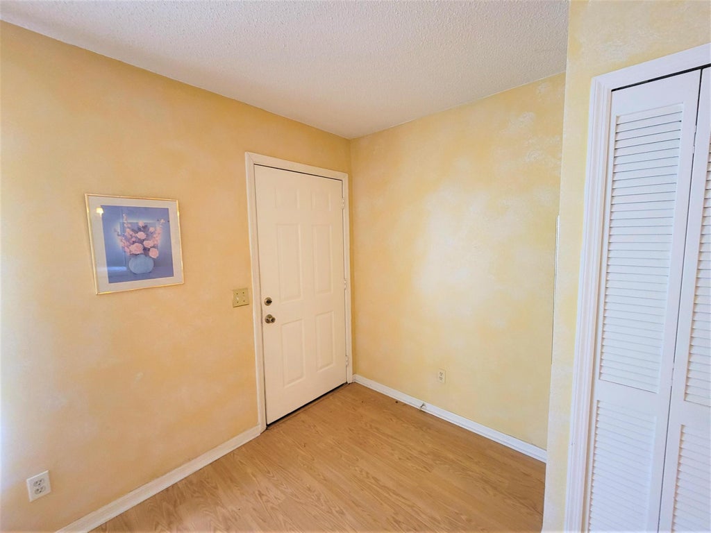 Photo of 6525 5th Street, Vero Beach, FL 32968 (MLS # B26083587)