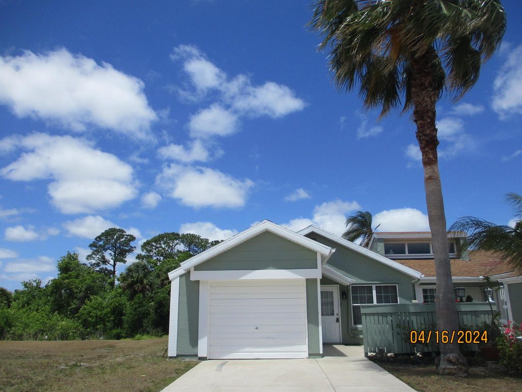 Photo of 1644 SE Gainswood Court, Port Saint Lucie, FL 34952 (MLS # R10979807)