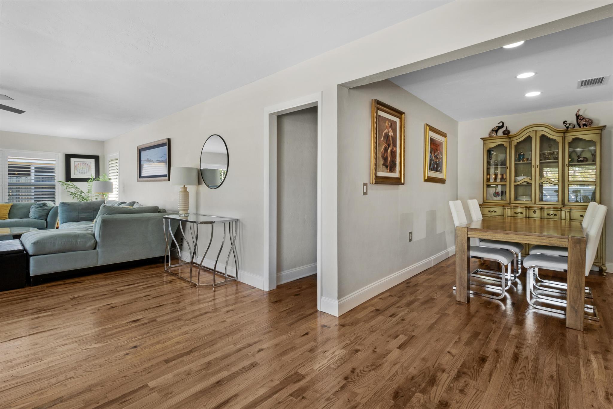 1834 NE 34th Street