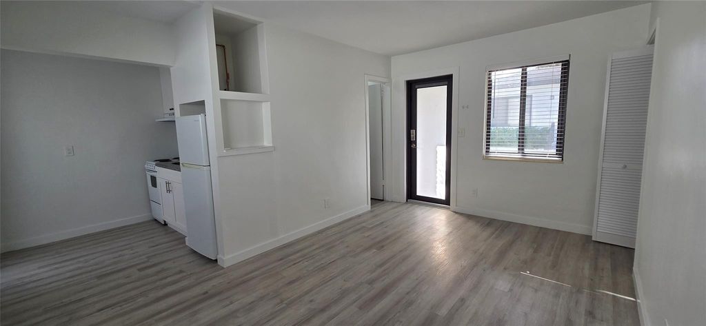 Photo of 1830 Lincoln Street #2, Hollywood, FL 33020 (MLS # F10555911)