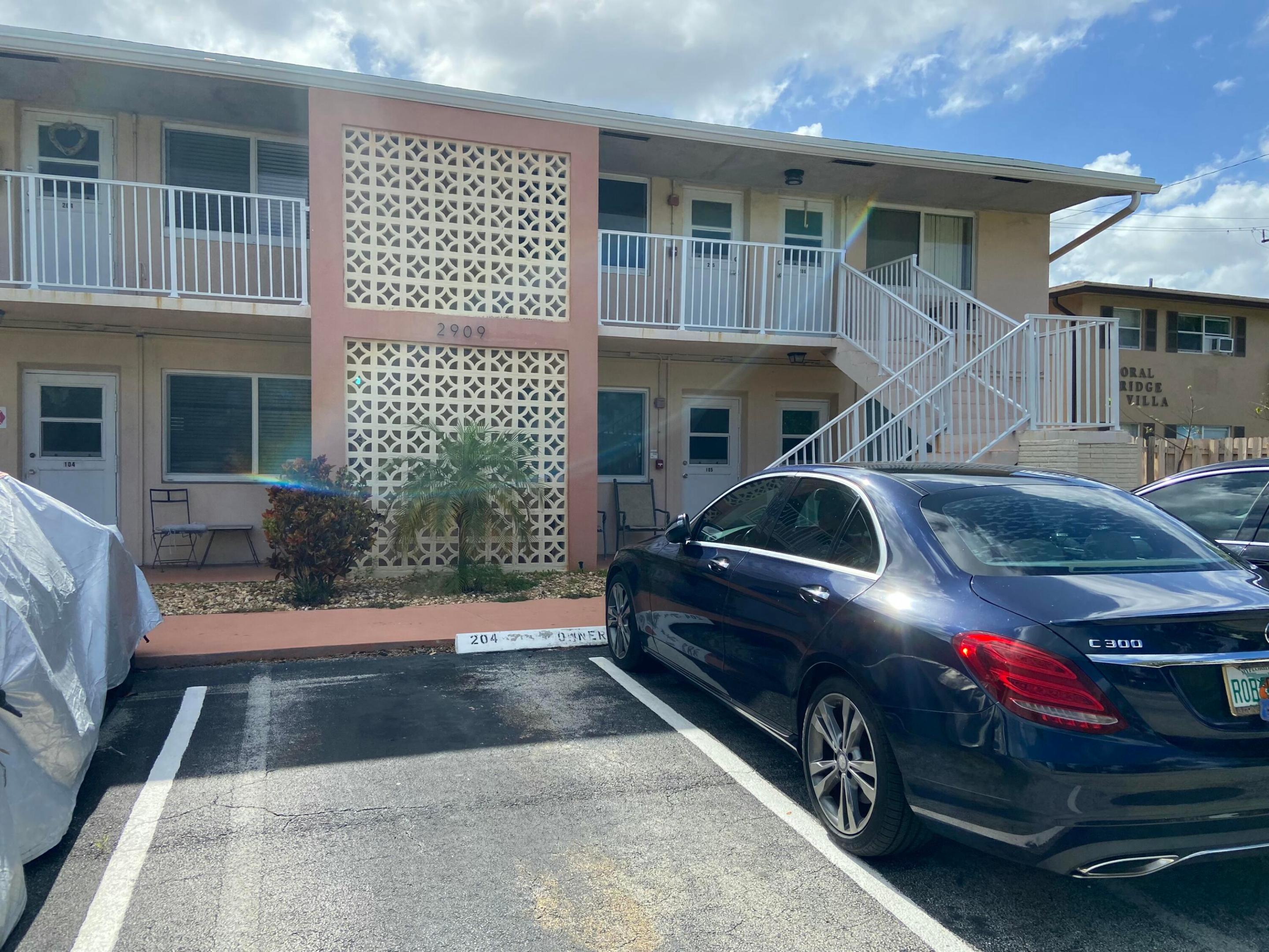 ROYAL ARMS CONDOMINIUM - Residential Lease