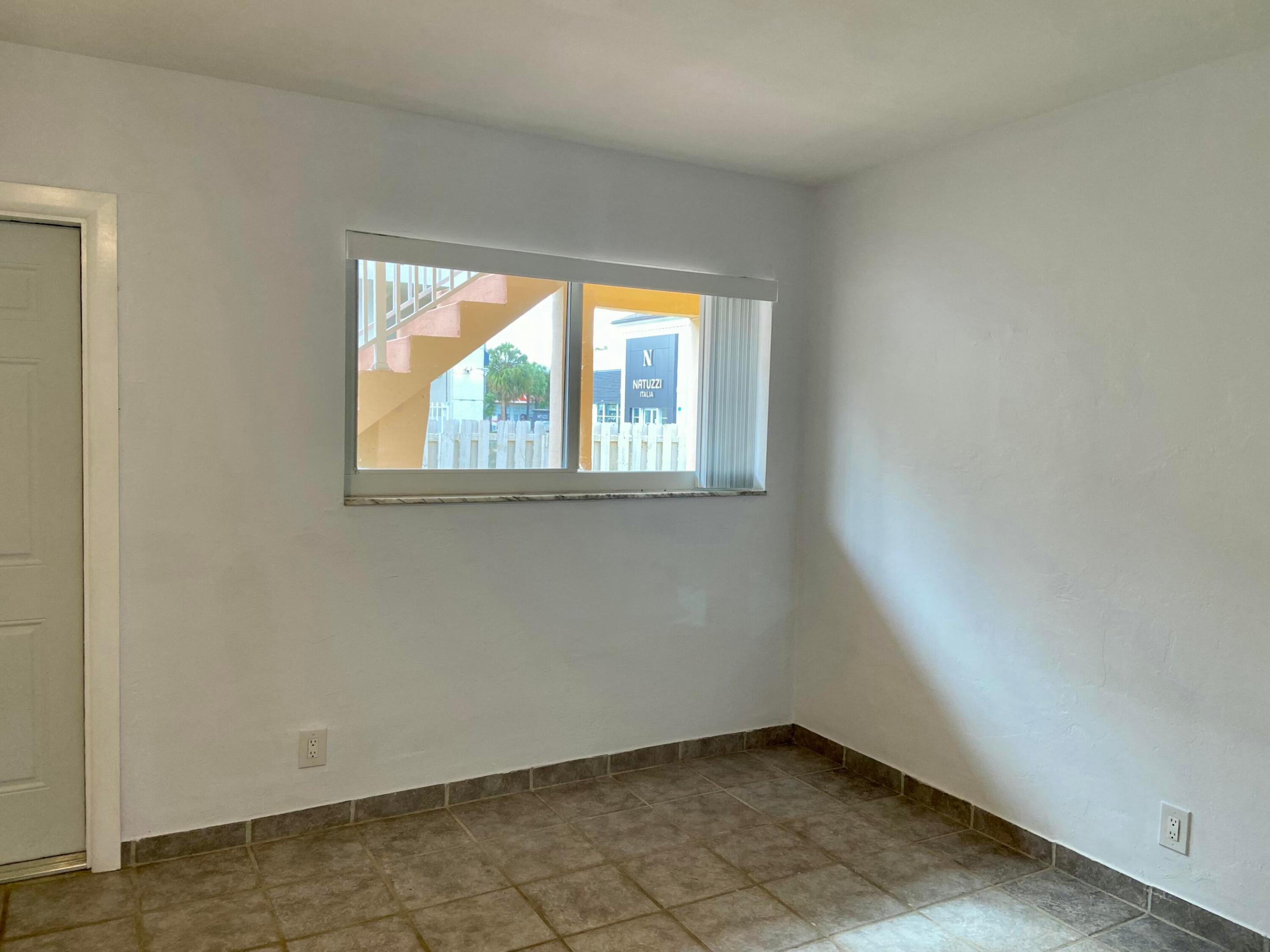 ROYAL ARMS CONDOMINIUM - Residential Lease