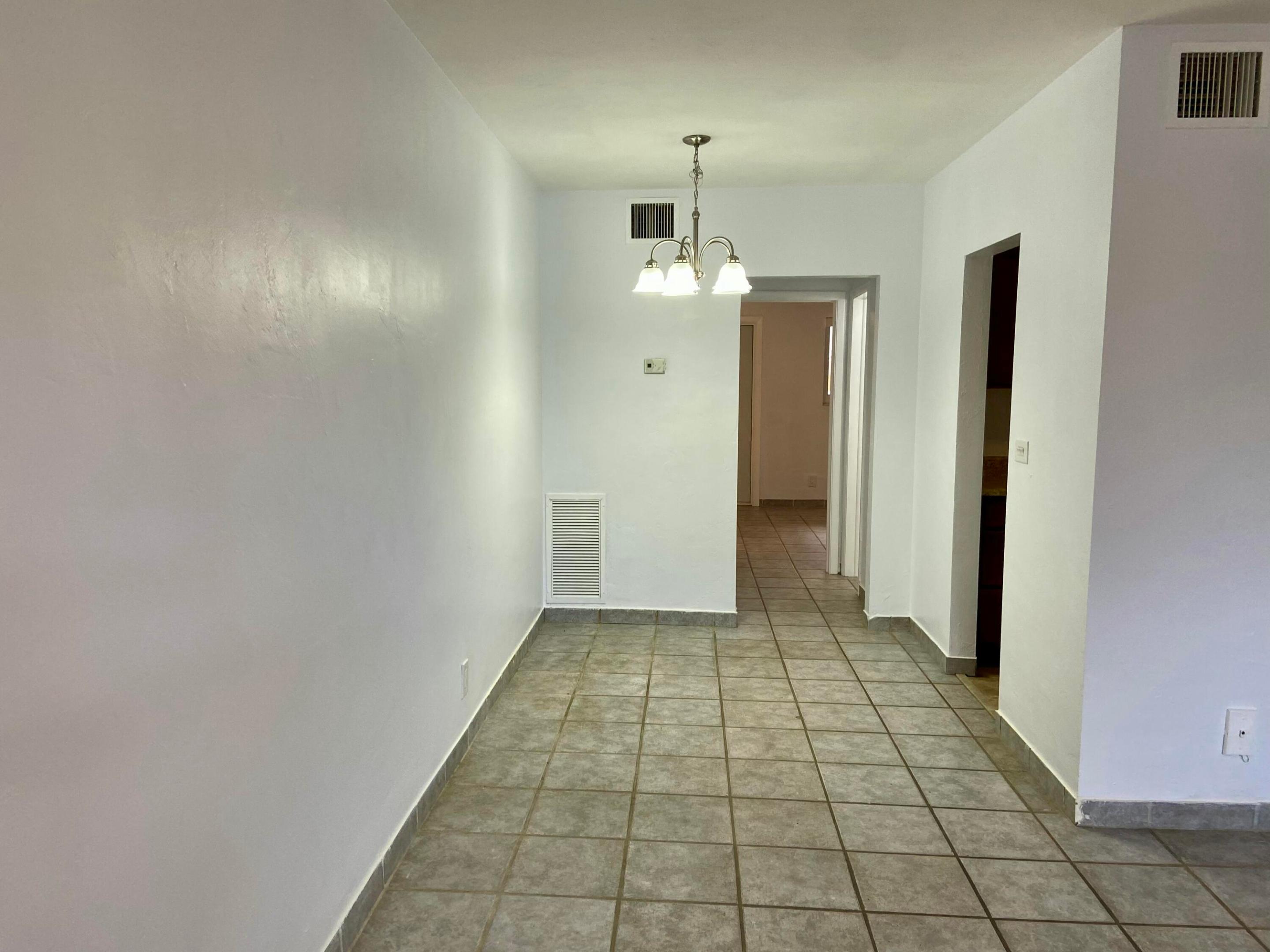 ROYAL ARMS CONDOMINIUM - Residential Lease