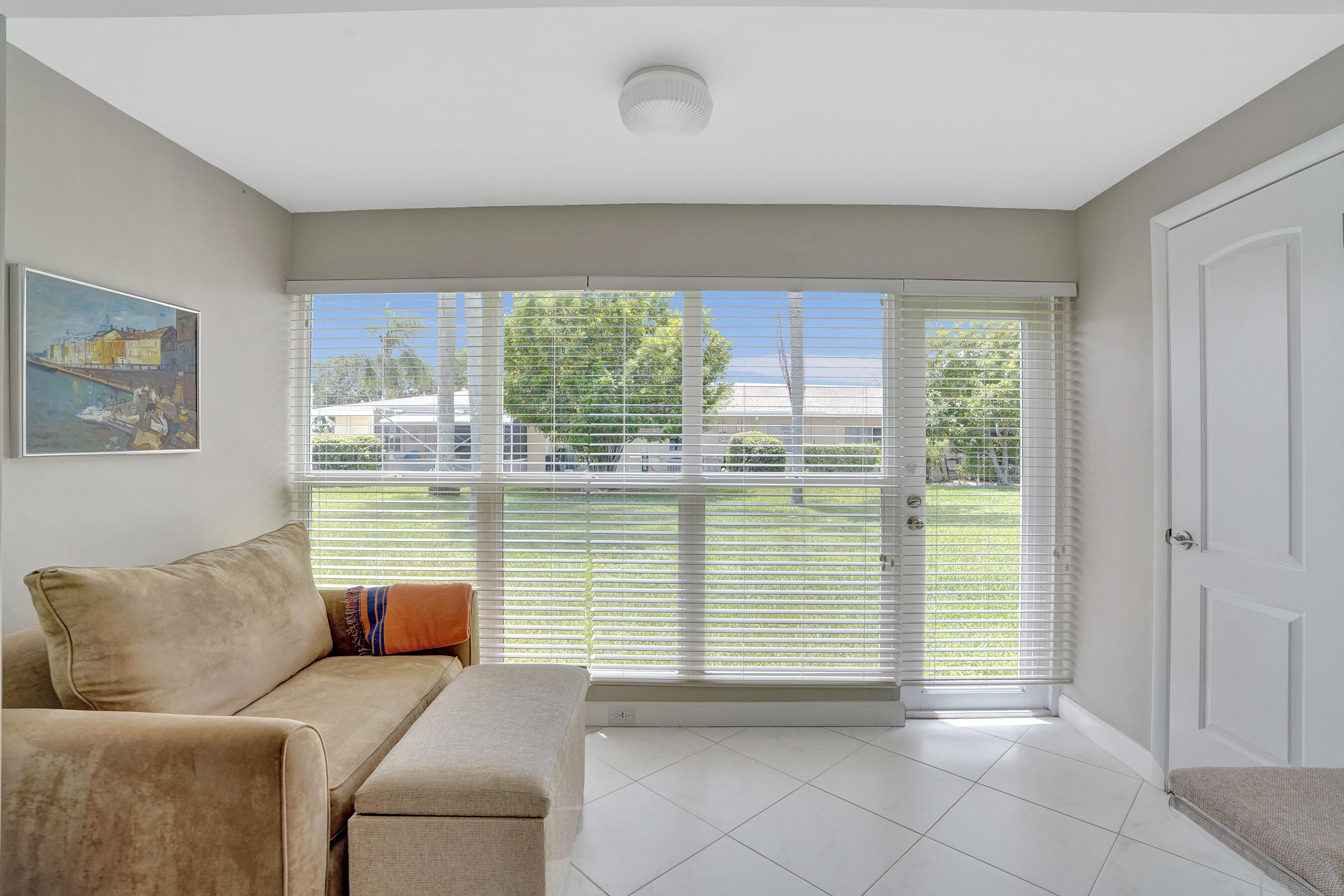 BOCA LAKES CONDO - Residential