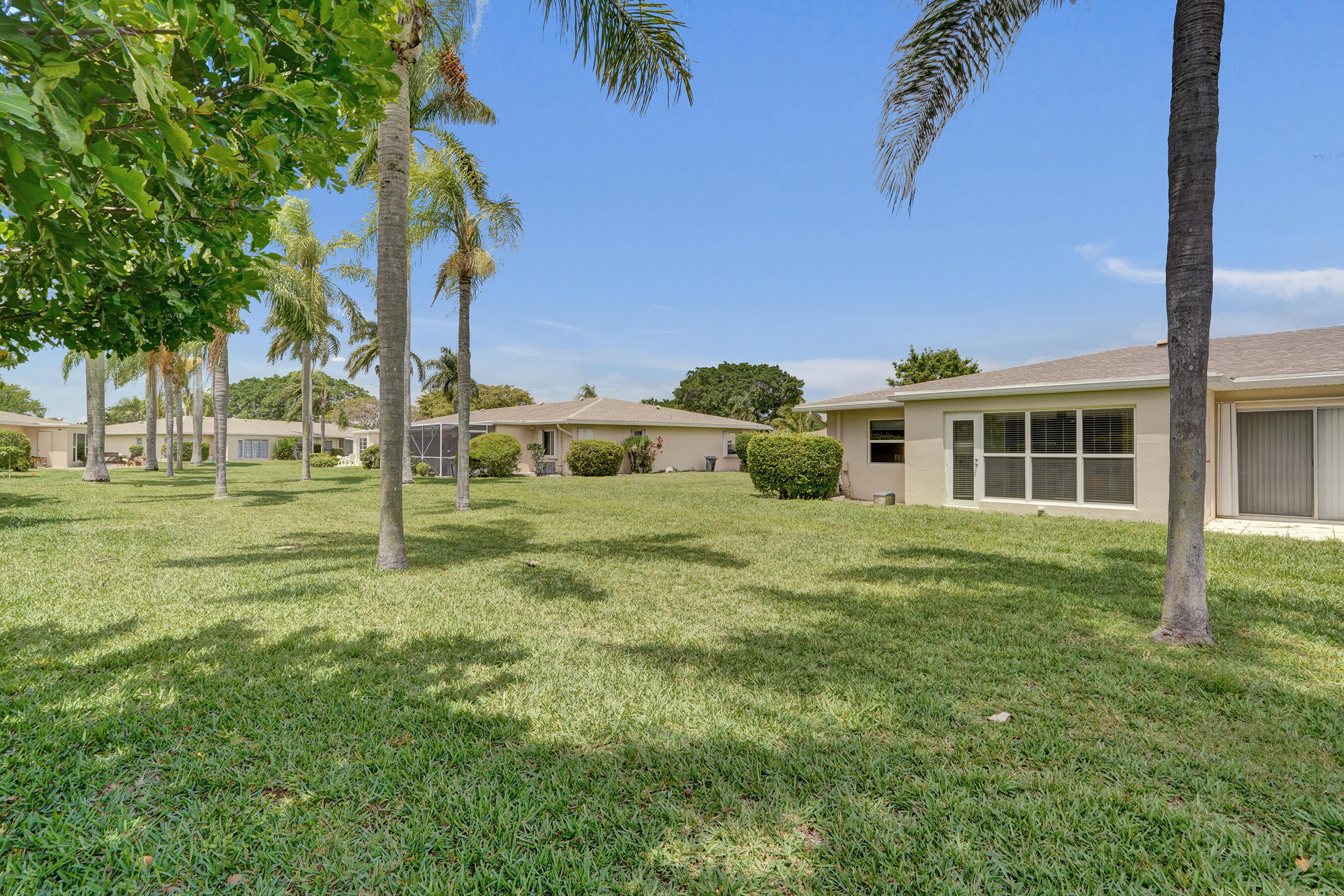 BOCA LAKES CONDO - Residential