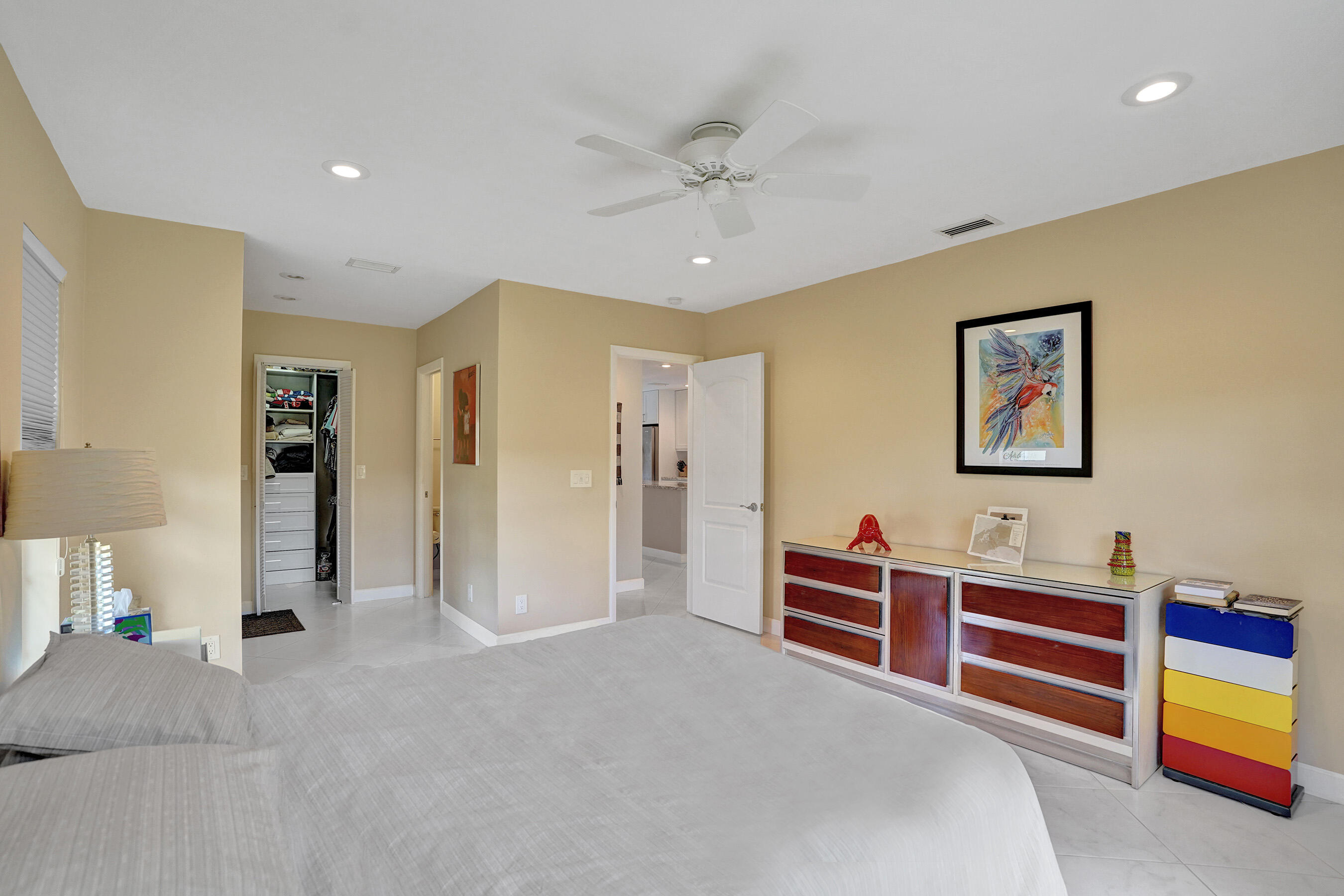 BOCA LAKES CONDO - Residential