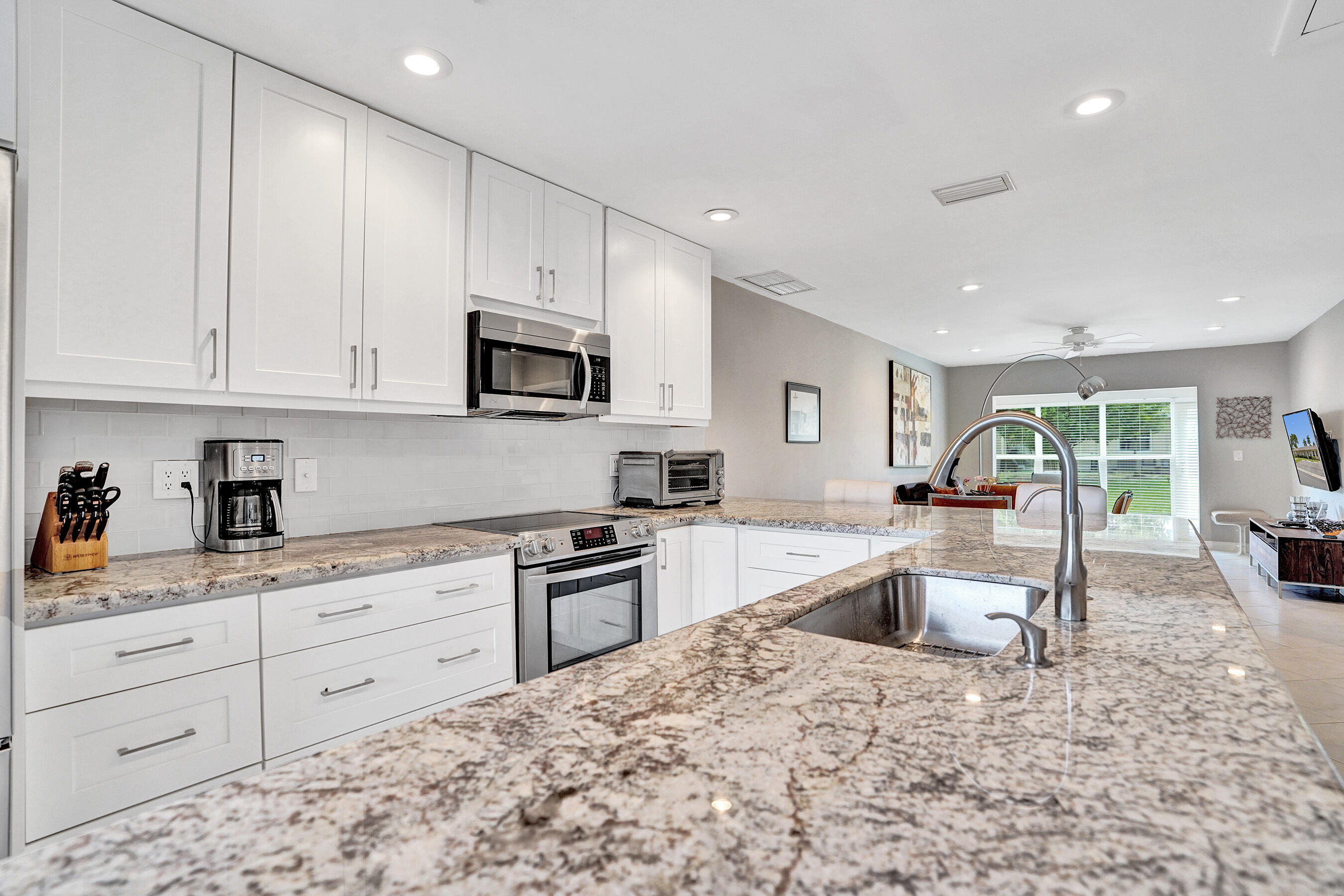 8620 Chevy Chase Drive