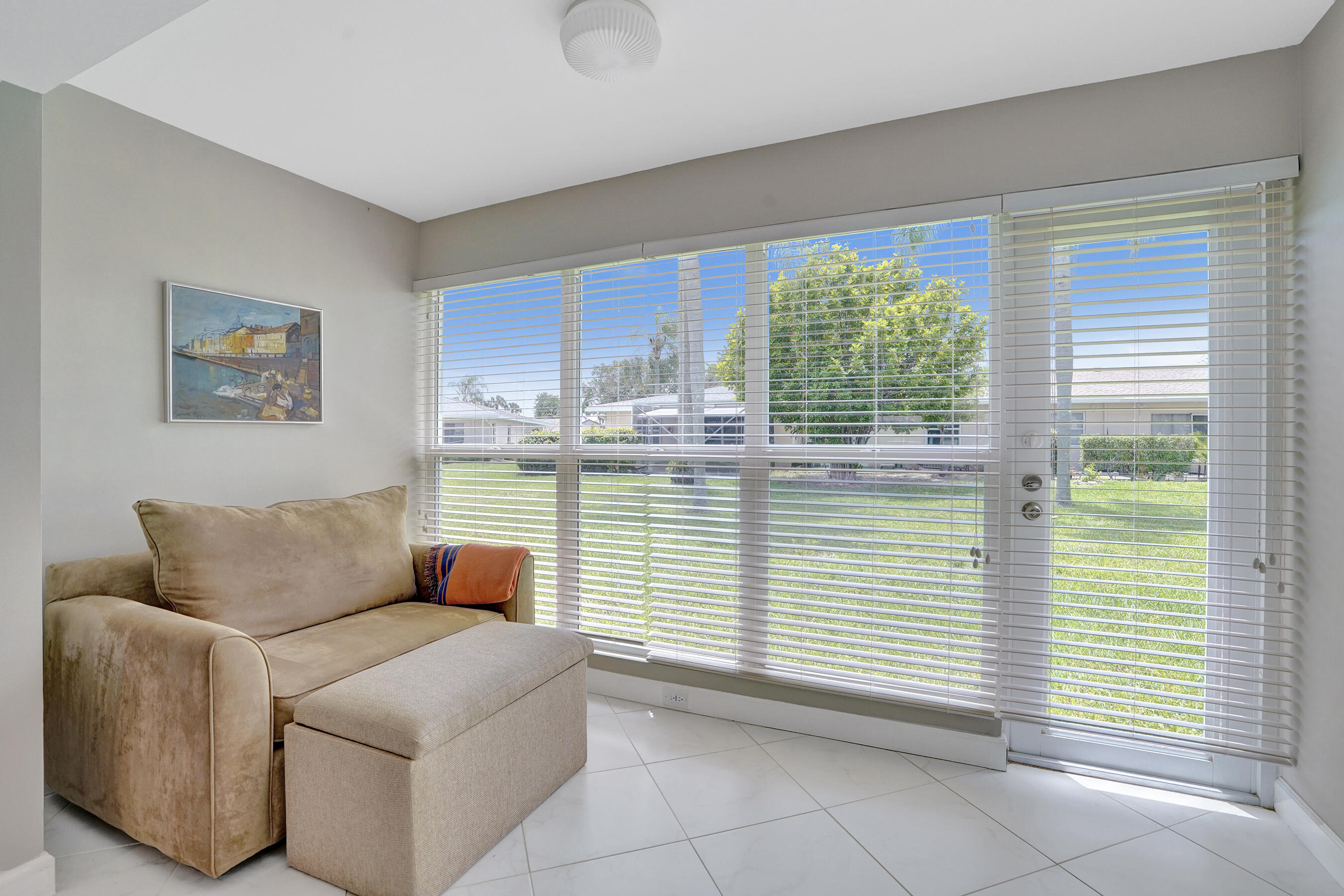 BOCA LAKES CONDO - Residential