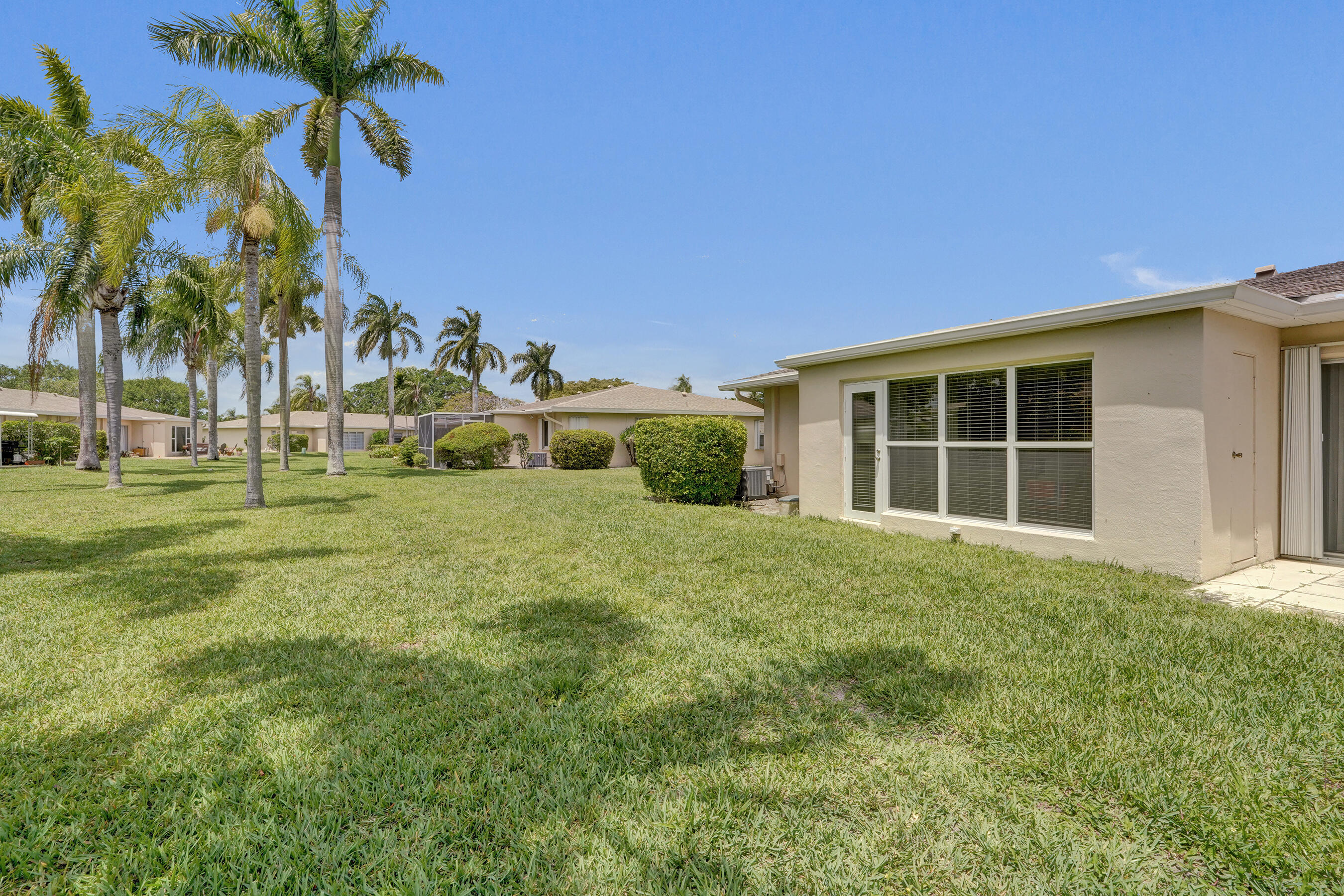 BOCA LAKES CONDO - Residential