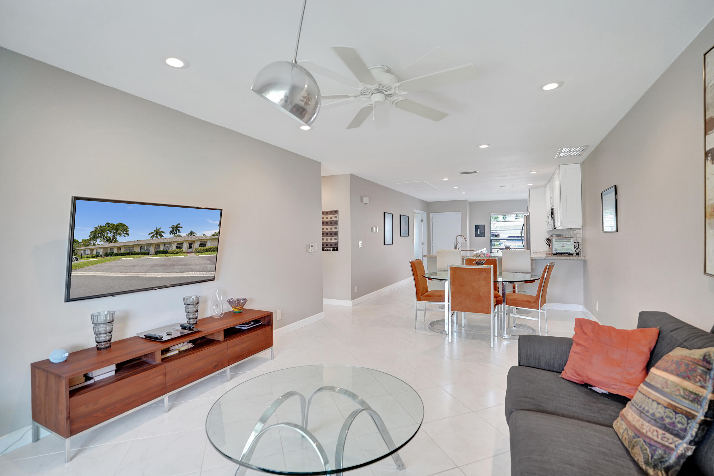 BOCA LAKES CONDO - Residential