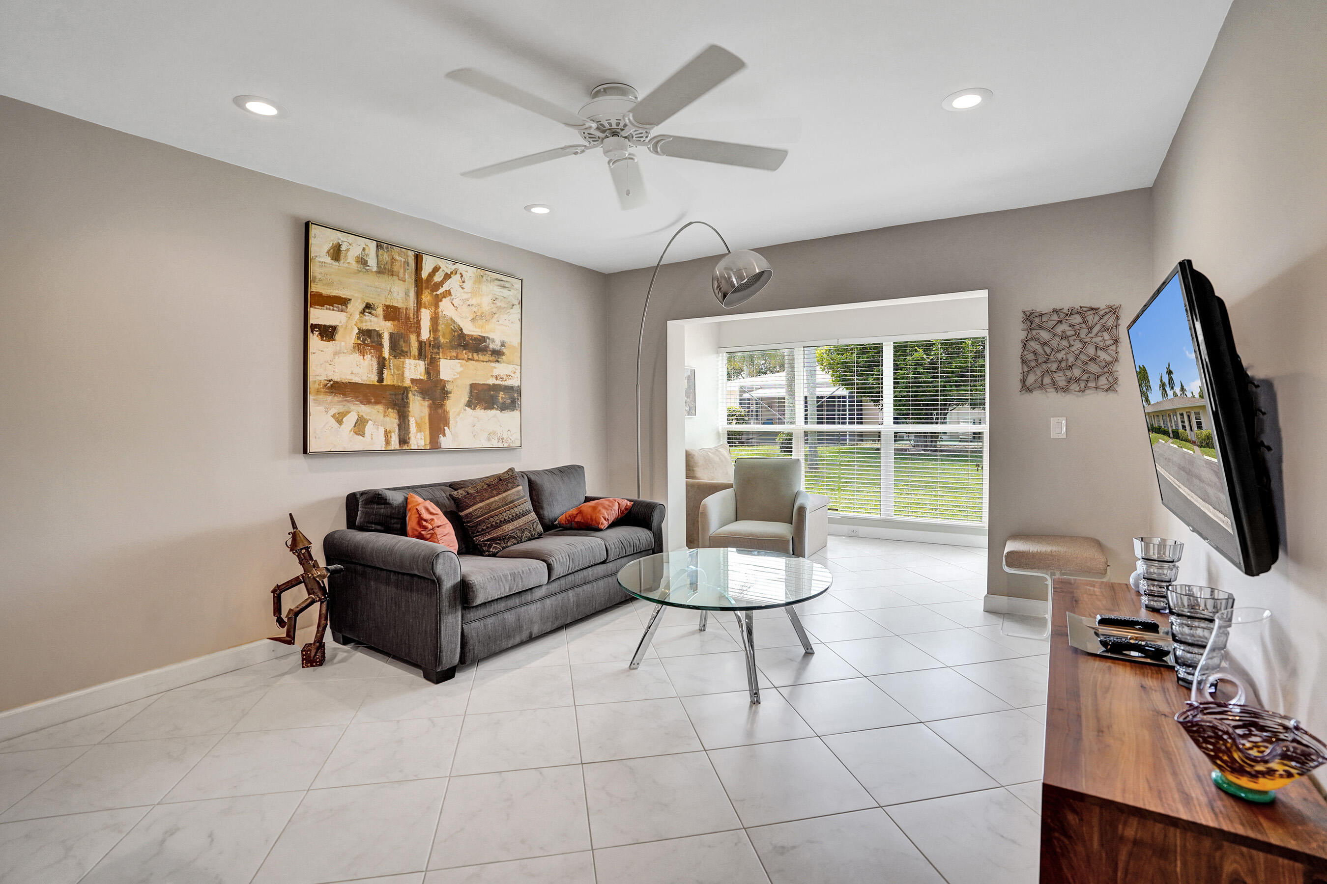 BOCA LAKES CONDO - Residential